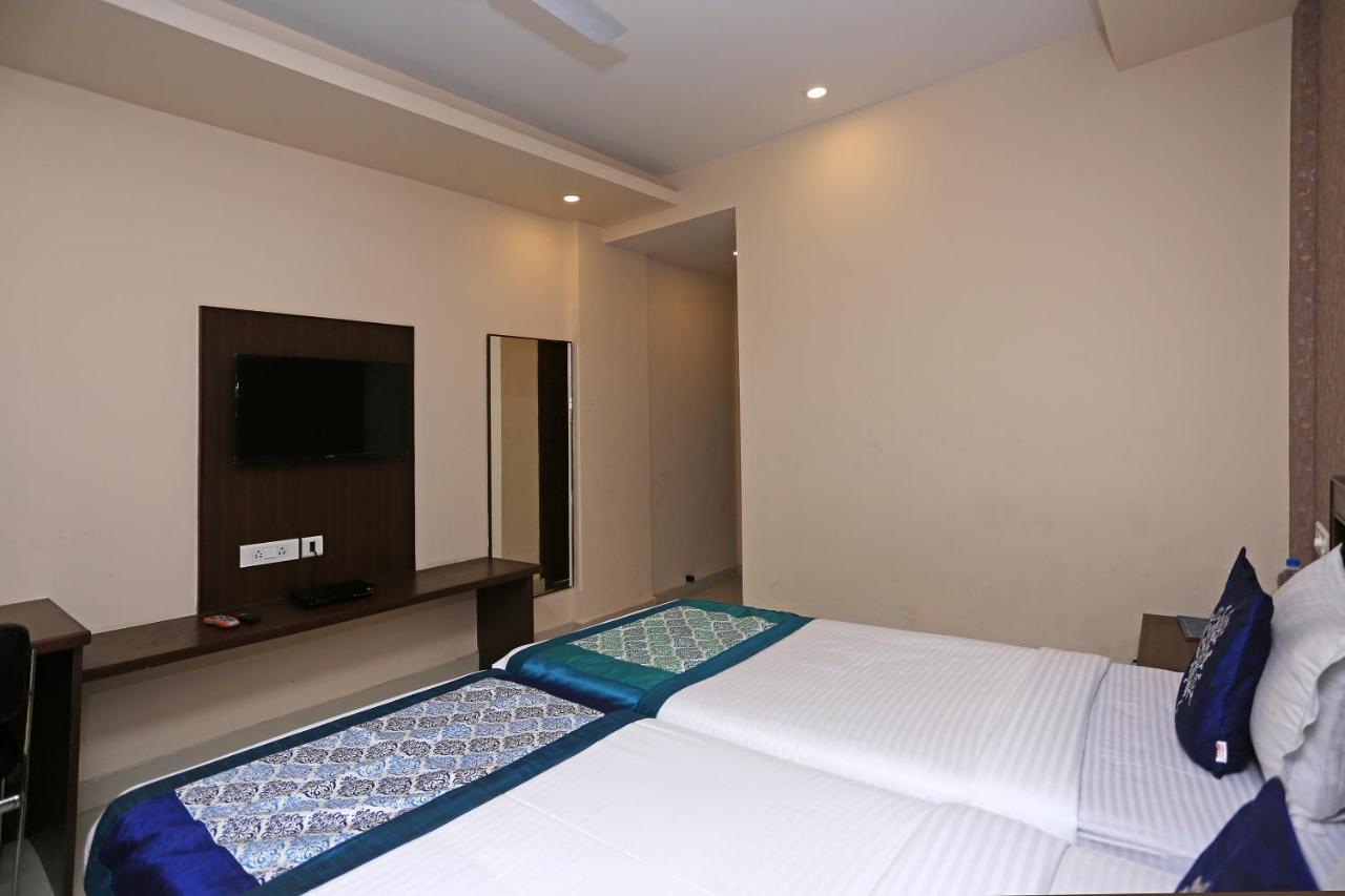 Hotel Railview Bhubaneswar Exterior photo